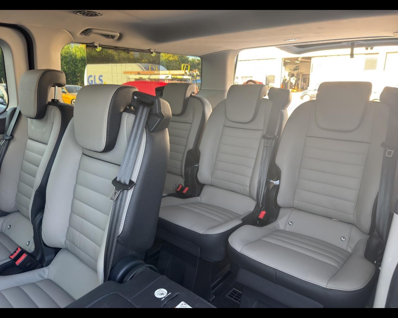 FORD Tourneo Custom trasp. disabili 6+1 TDCi 130CV PL Trend