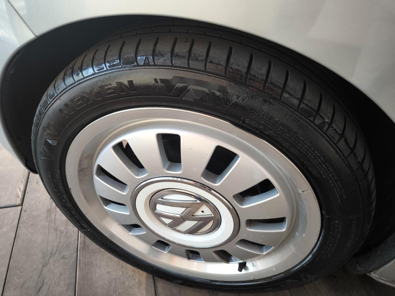 Volkswagen up! 1.0 75 CV 3p. high