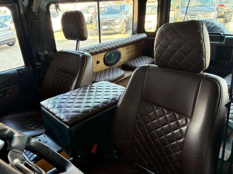 LAND ROVER DEFENDER 90