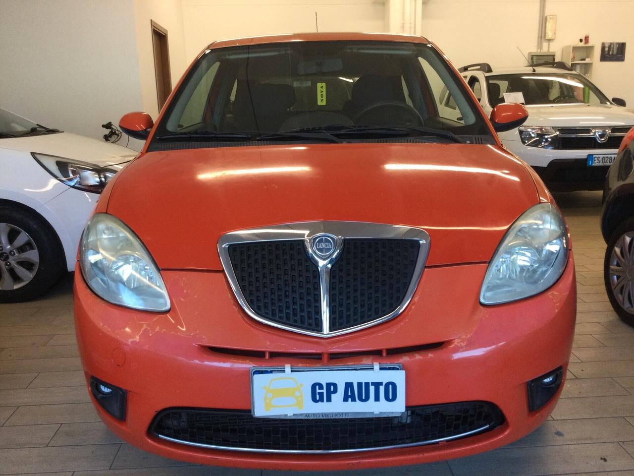 Lancia Ypsilon 1.3 MJT 75 CV Argento