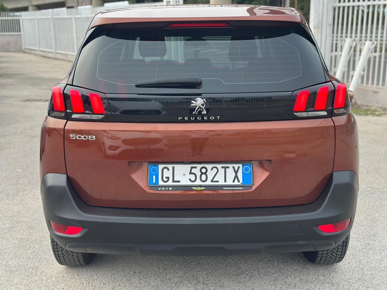 Peugeot 5008 2023 1.5 130 Pack !Soli 48 Mila Km!