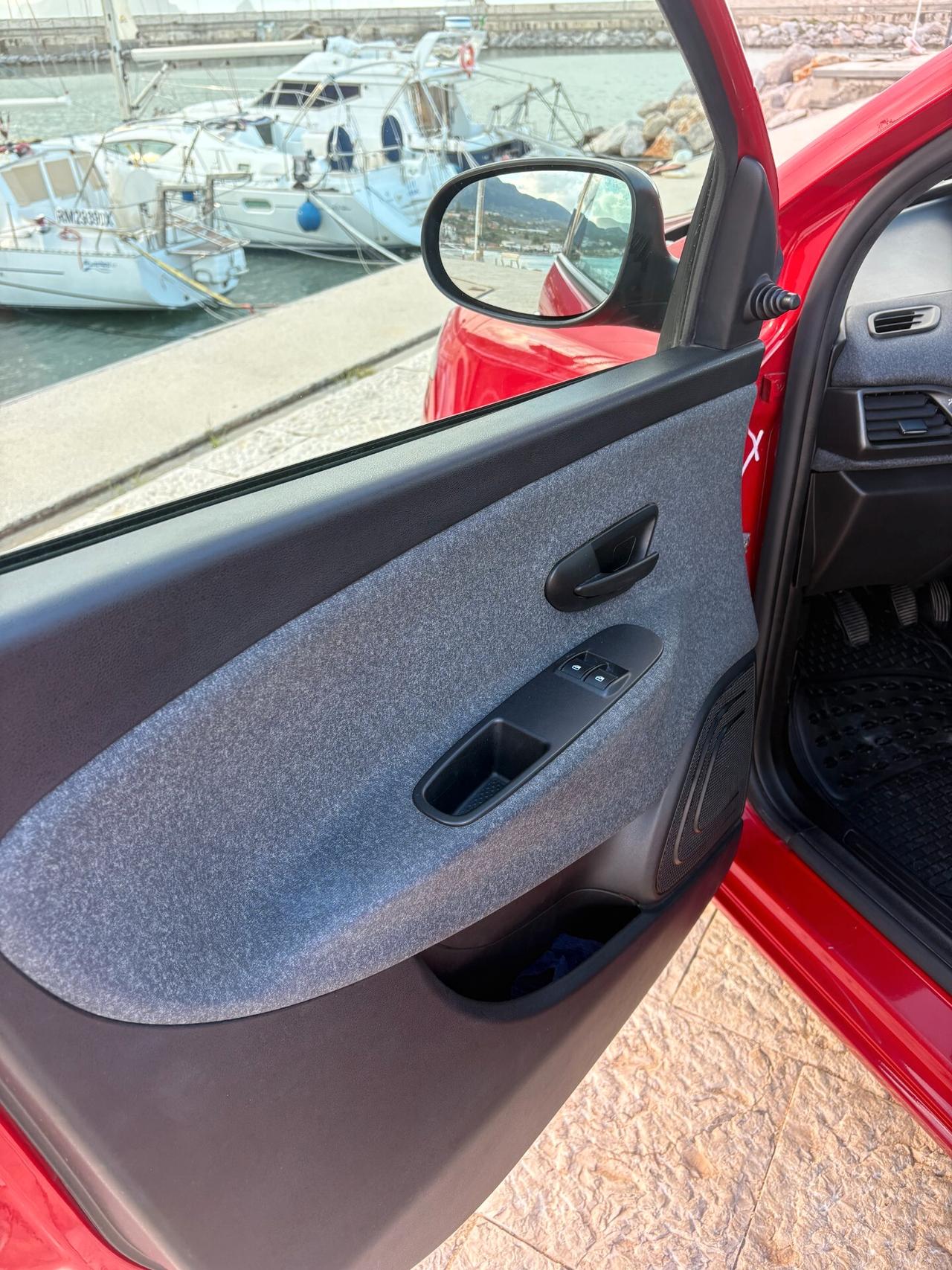 Lancia Ypsilon 1.0 FireFly 5 porte S&S Hybrid