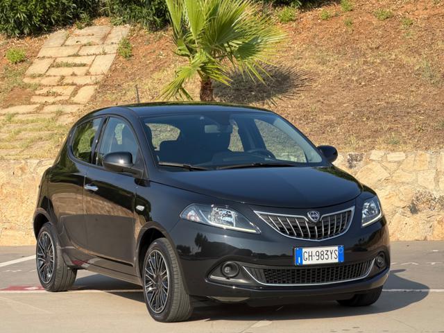 LANCIA Ypsilon GOLD+NAVI CARPLAY+SENSORI+LED