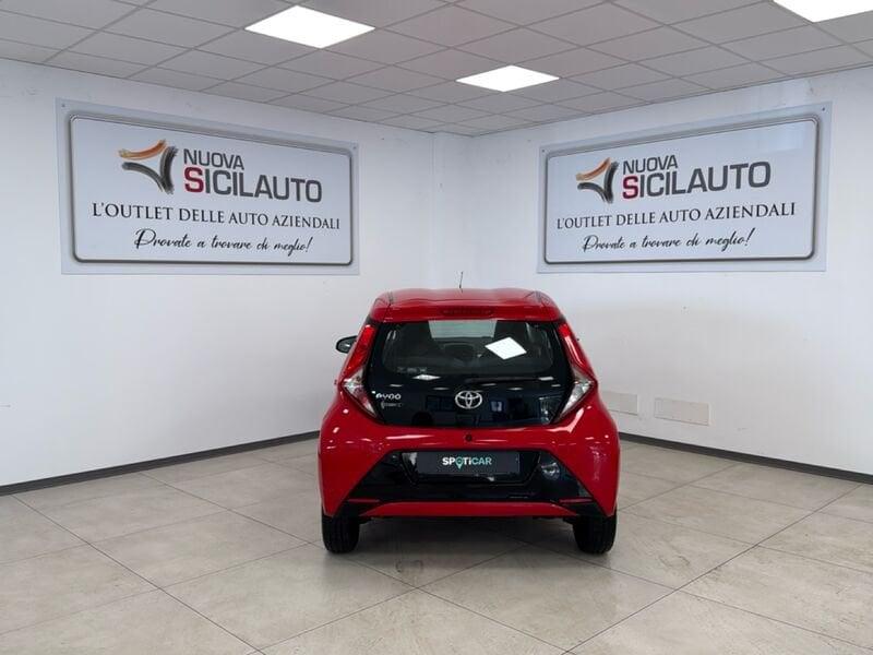 Toyota Aygo Aygo Connect 1.0 VVT-i 72 CV 5 porte x-cool