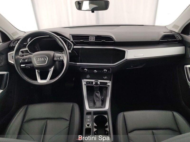 Audi Q3 35 TDI S tronic Business
