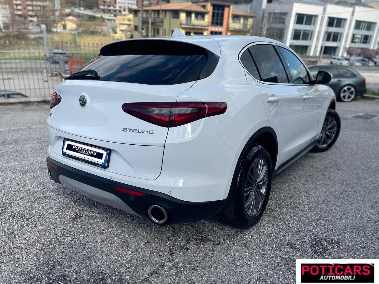 Alfa Romeo Stelvio 2.2 Turbodiesel 210 CV AT8 Q4 Executive