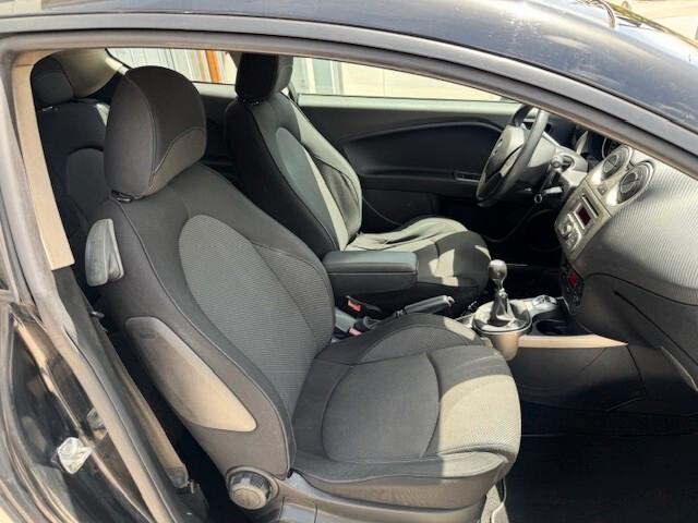 Alfa Romeo MiTo 1.3 JTDm-2 95 CV S&S Distinctive Sport Pack