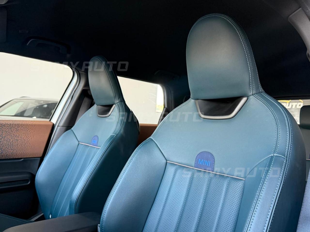 Mini Cooper Countryman 1.5 48V C Favoured