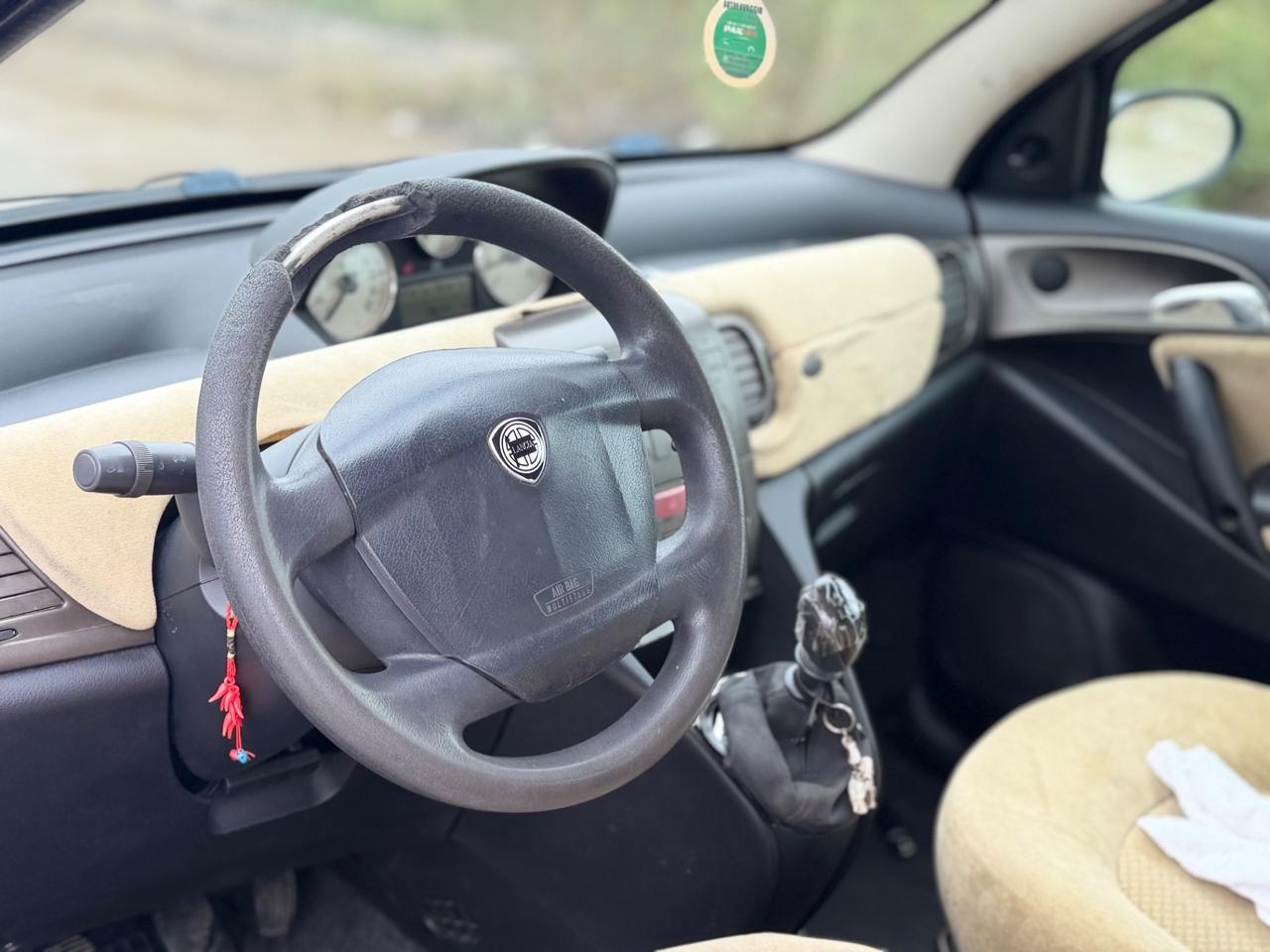 Lancia Y 1.2i cat Elefantino Blu