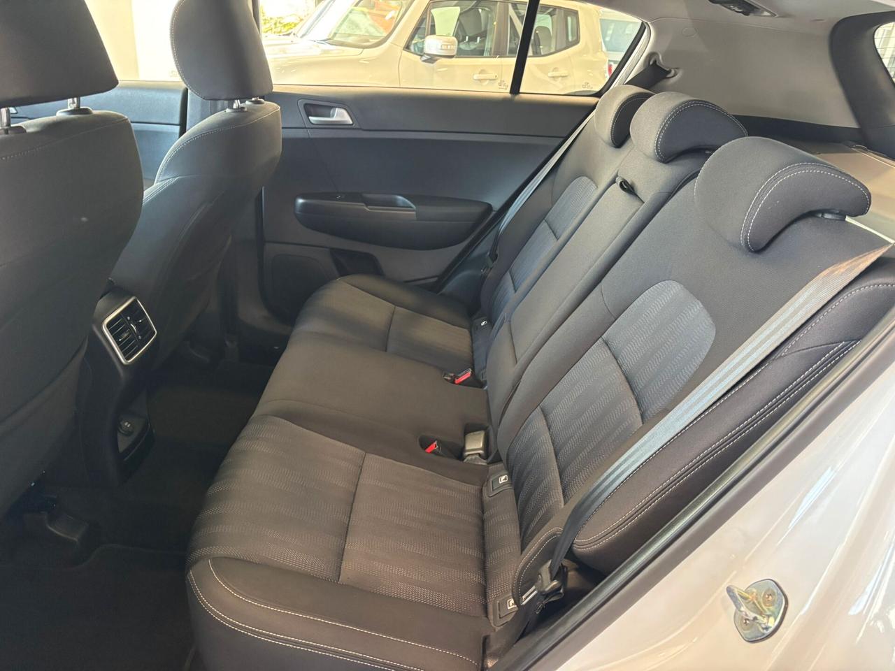 Kia Sportage 1.6 CRDI 136 CV DCT7 Mild Hybrid Business Class