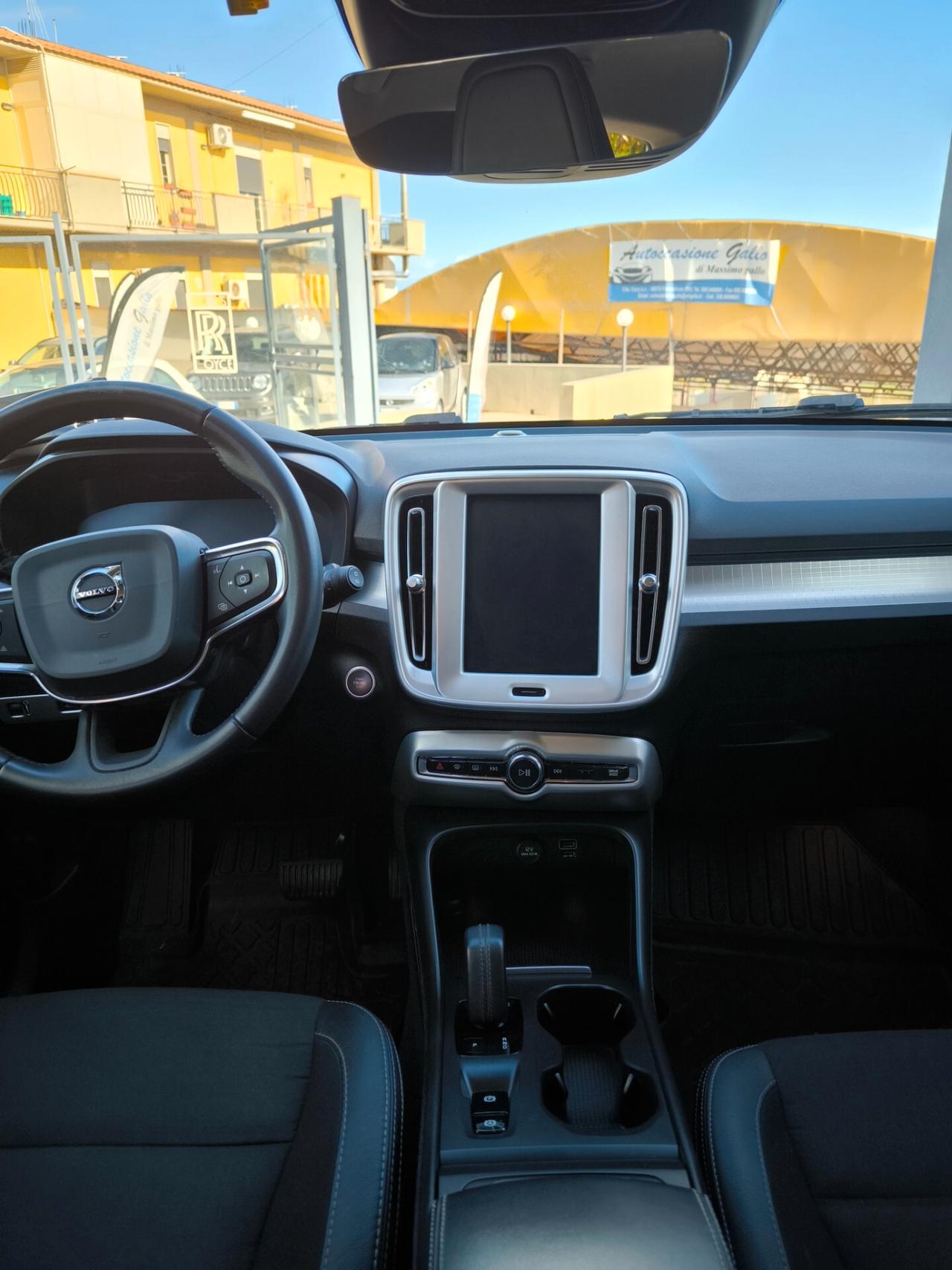 Volvo XC40 D3 Geartronic Momentum Pro