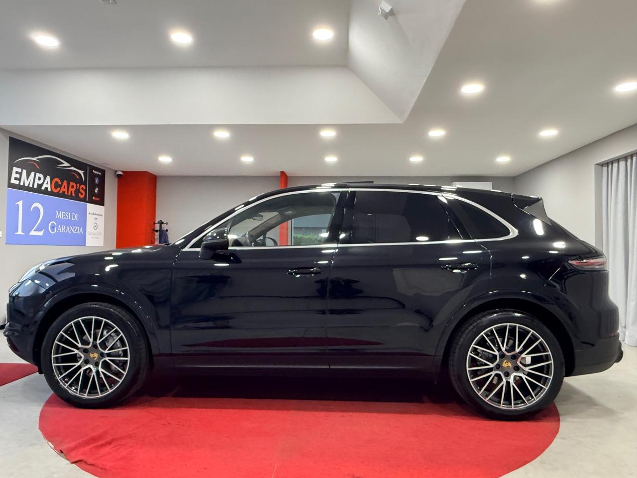 Porsche Cayenne 3.0 V6 1 PROPRIETARIO "BURMESTER"