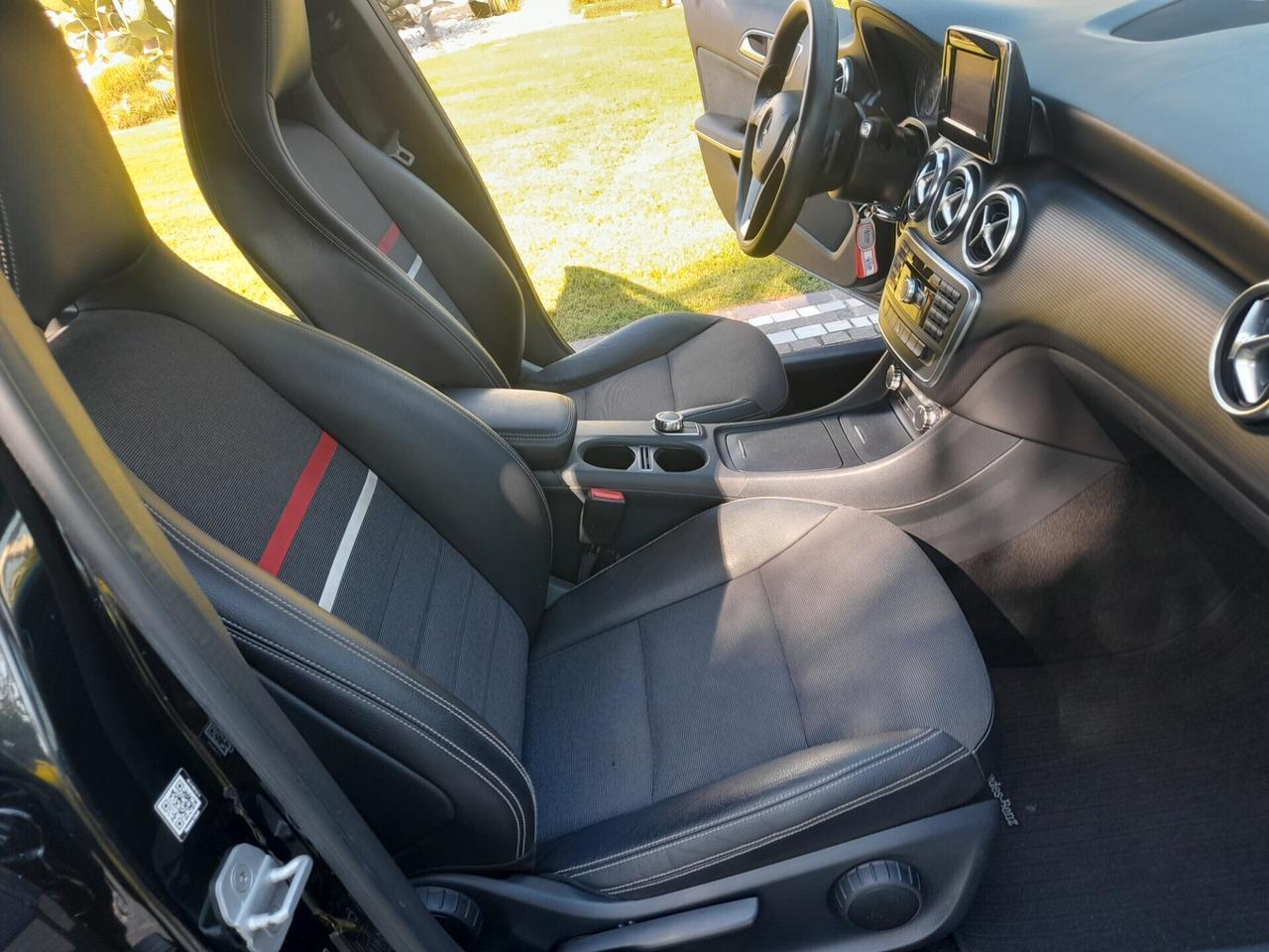 Mercedes-Benz A 180d Sport 1.5 dCi 110cv Automatic
