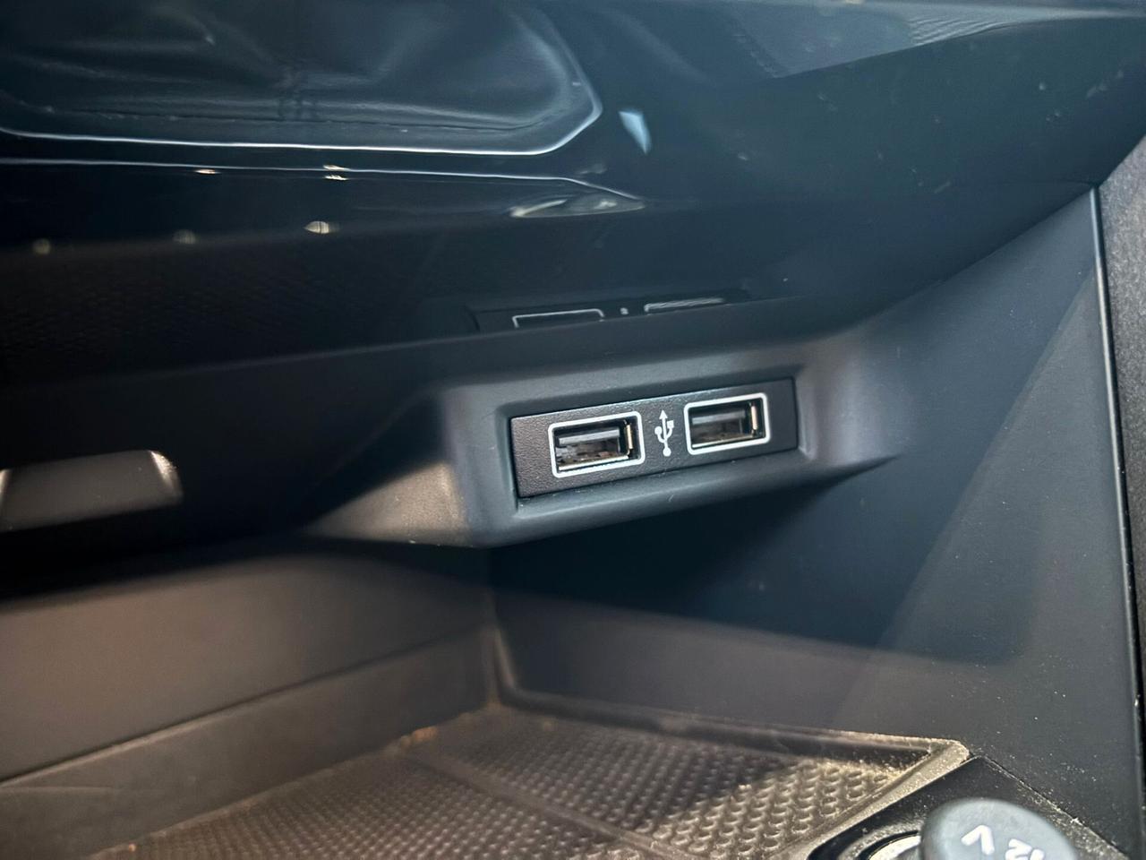 Volkswagen T-Roc 1.6 TDI 116cv Style - 2019