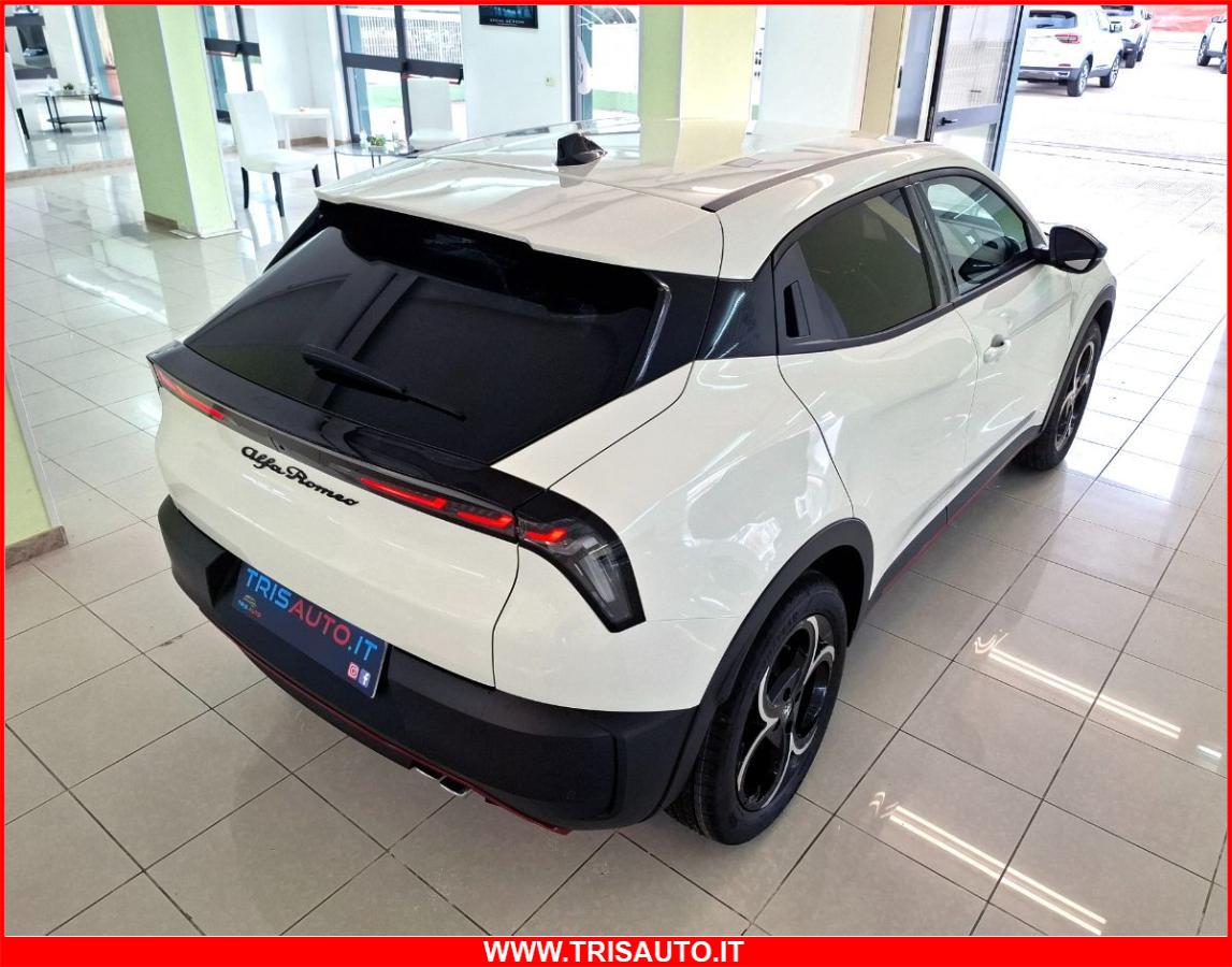ALFA ROMEO Junior 1.2T Hybrid eDCT6 145cv Speciale NEOPATENTATI IVATA