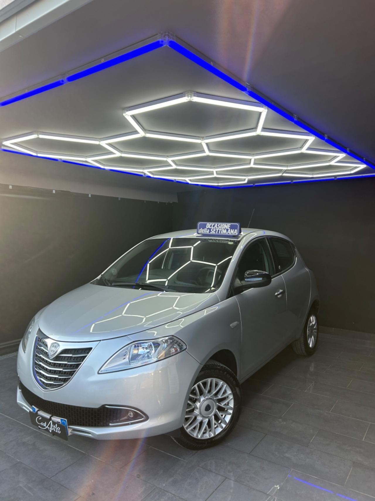 Lancia Ypsilon 0.9 Benz/Met 85cv Ecochic Gold 2014