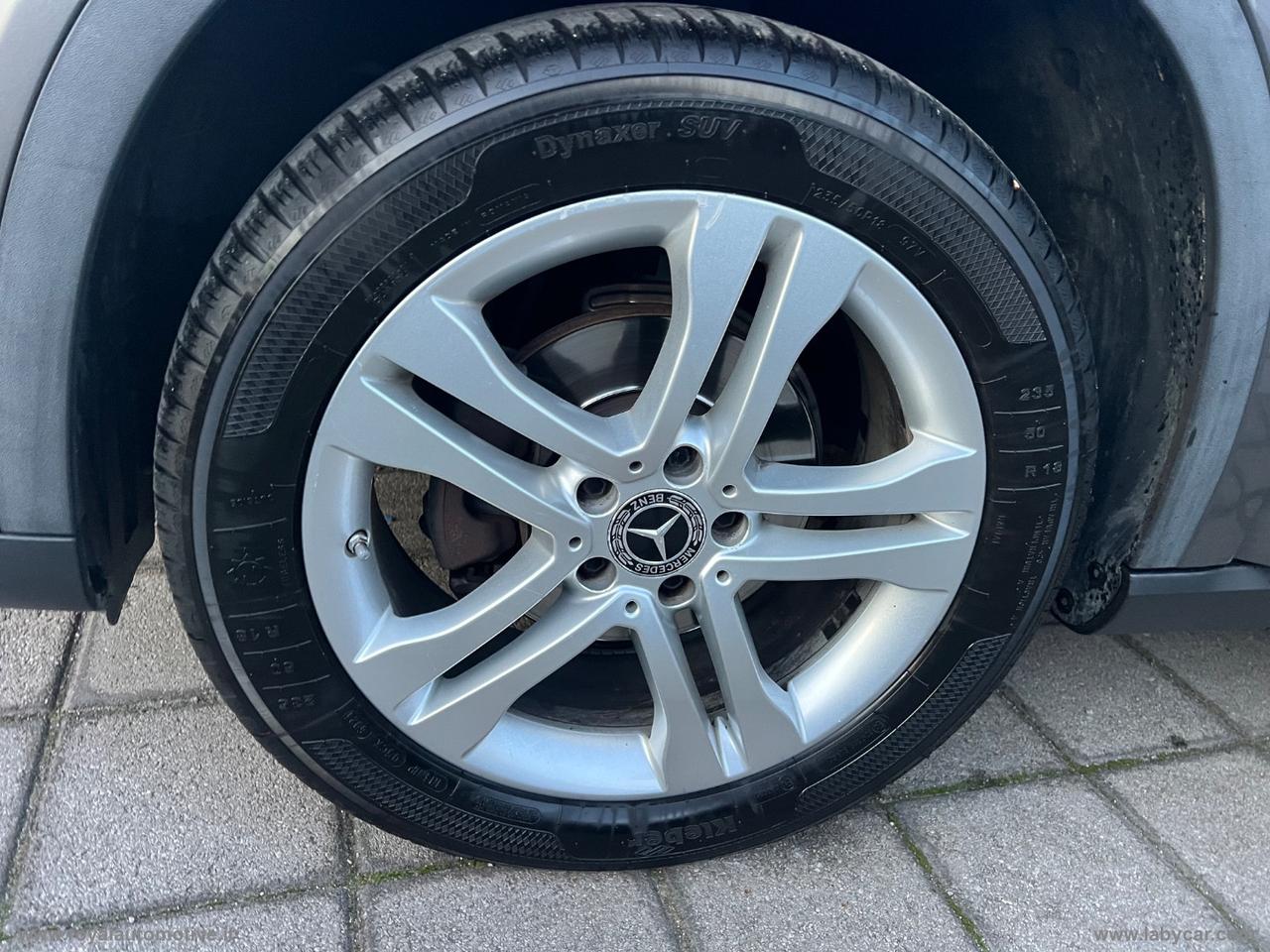 MERCEDES-BENZ GLA 180 Sport