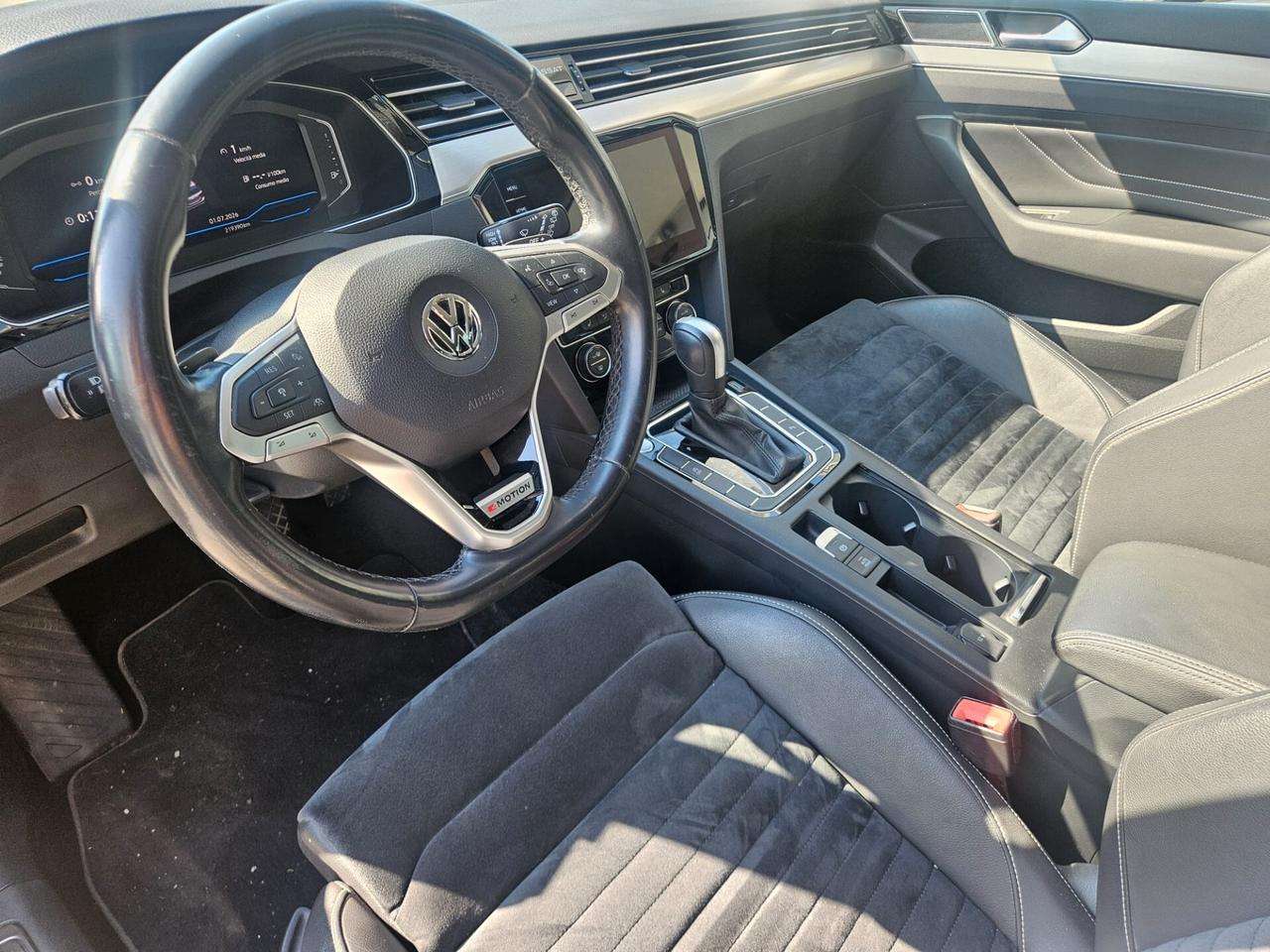 Volkswagen Passat Variant 2.0 TDI SCR 190 CV 4MOTION DSG Executive BMT