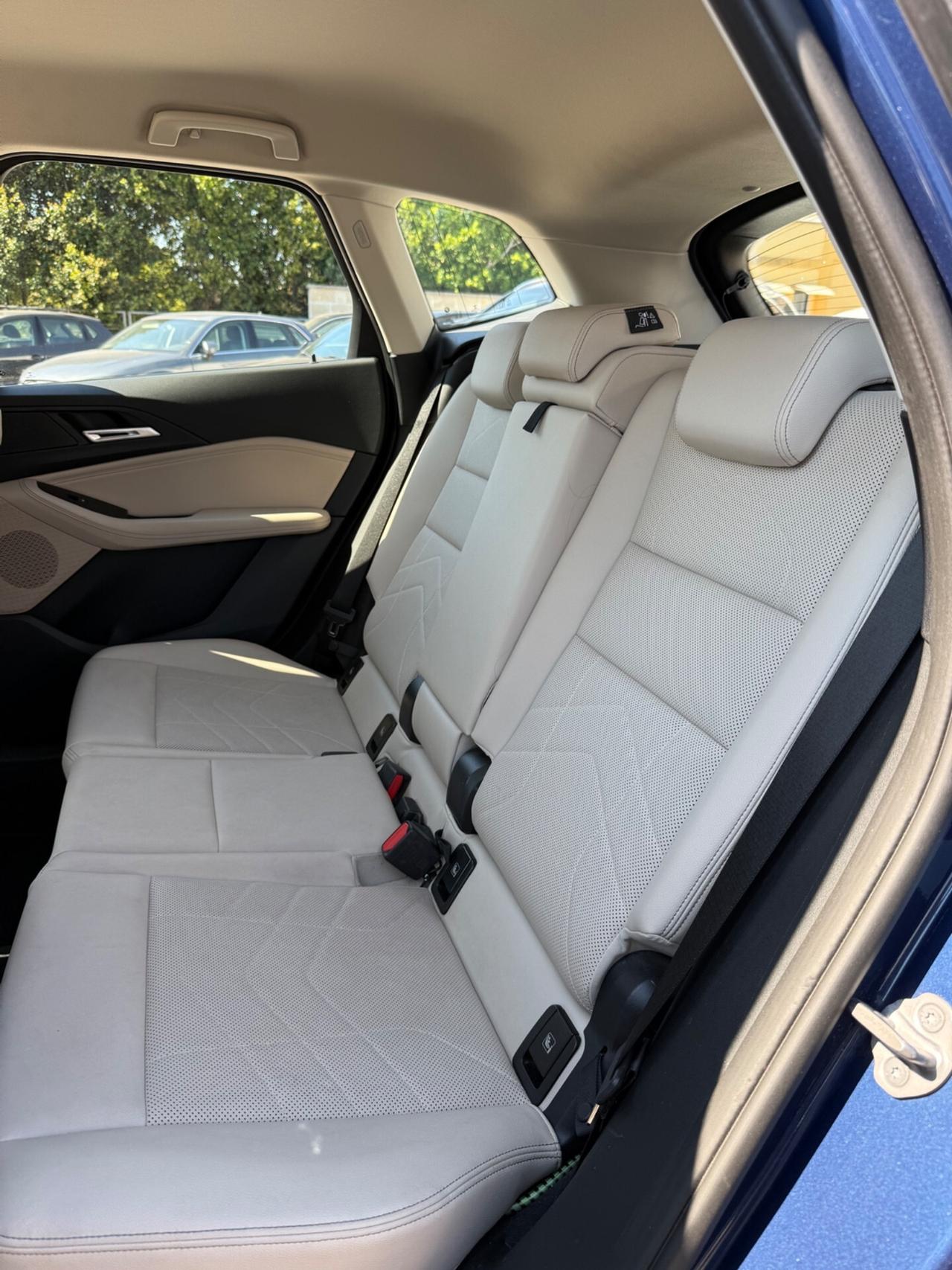 Bmw 2er Active Tourer 218d Luxury