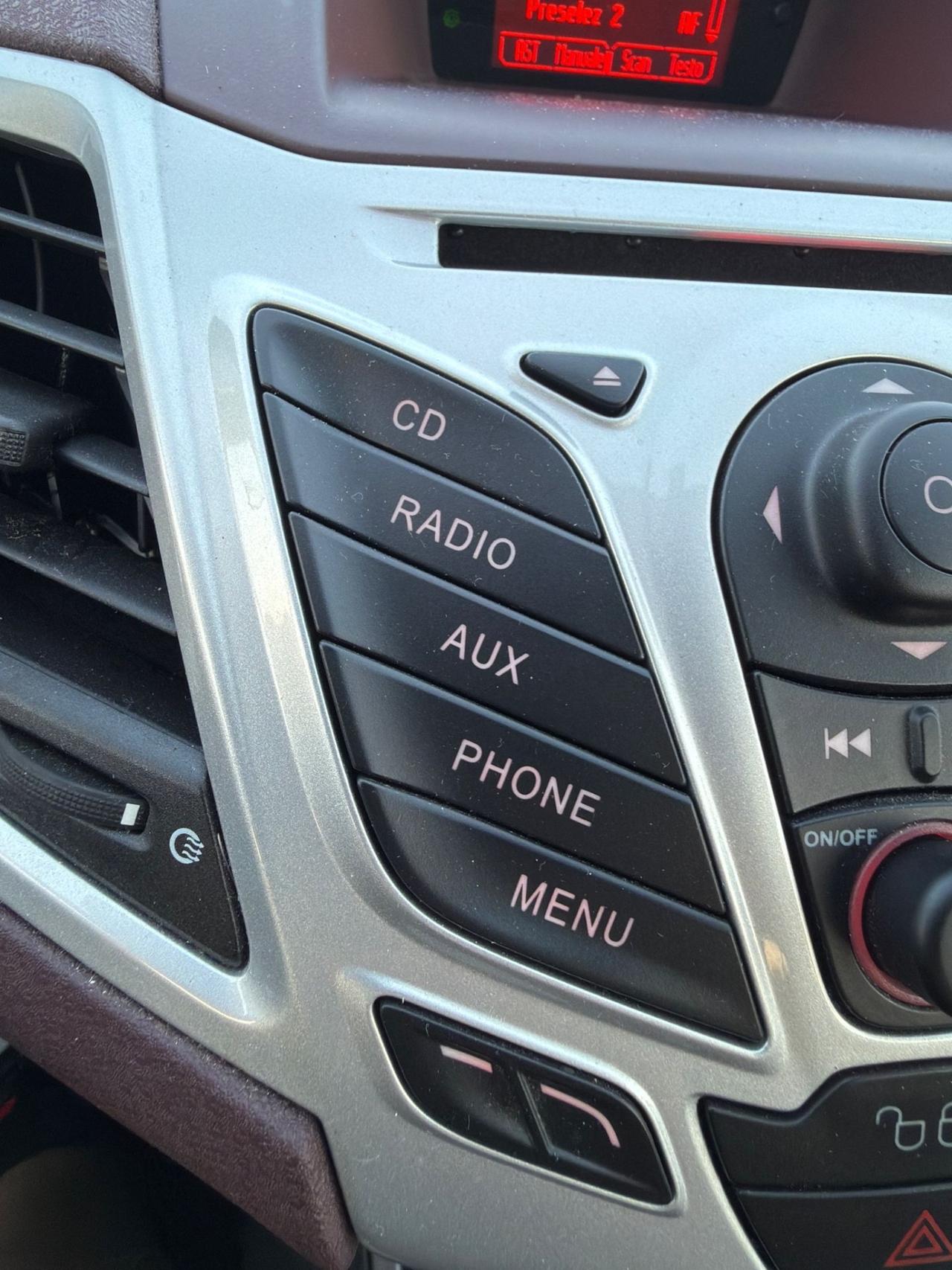 Ford Fiesta 1.2 82CV 3 porte Titanium