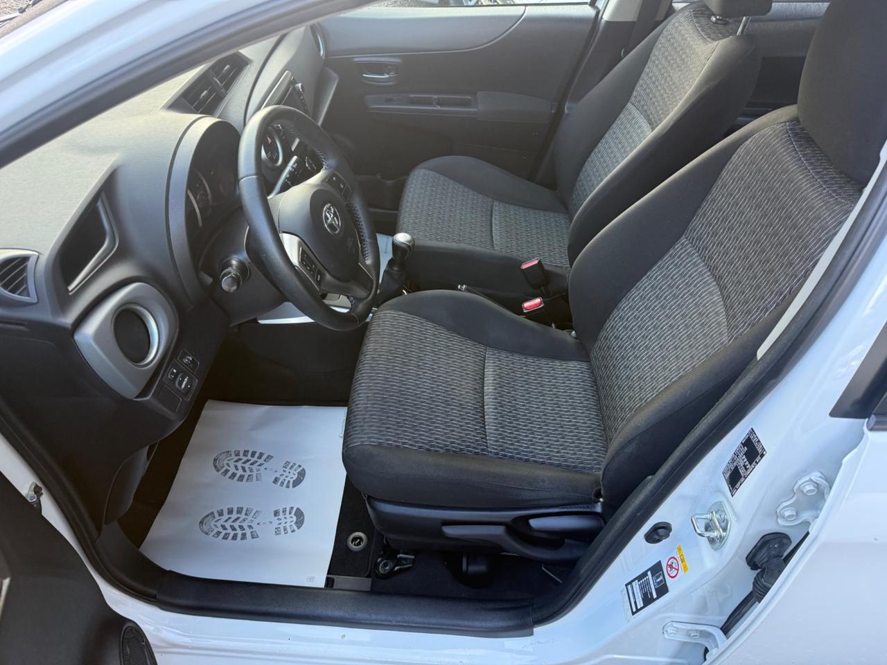 Toyota Yaris 1.0 5 porte Lounge