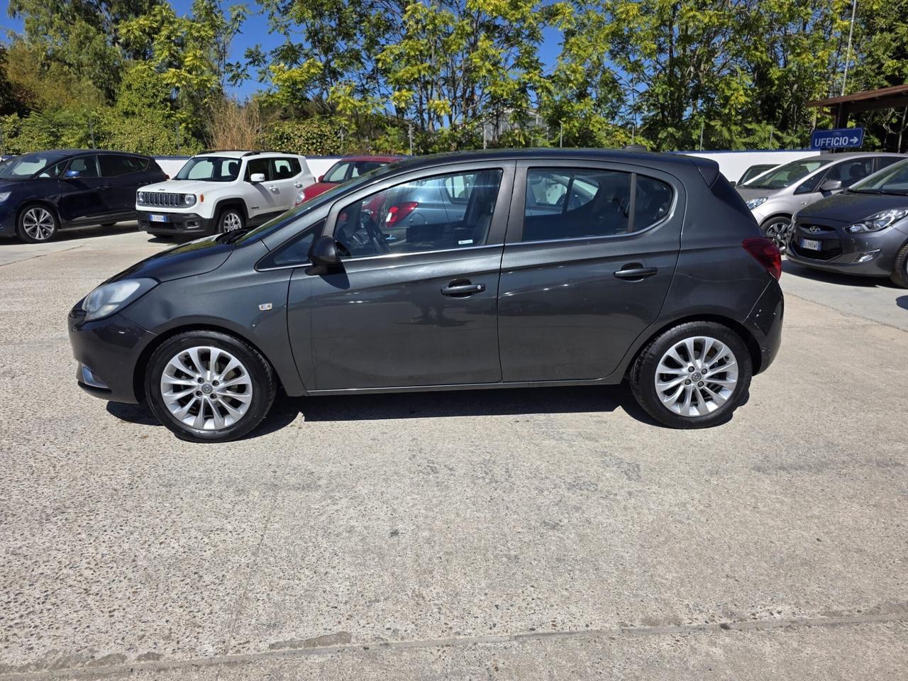 Opel Corsa 1.2 5 porte
