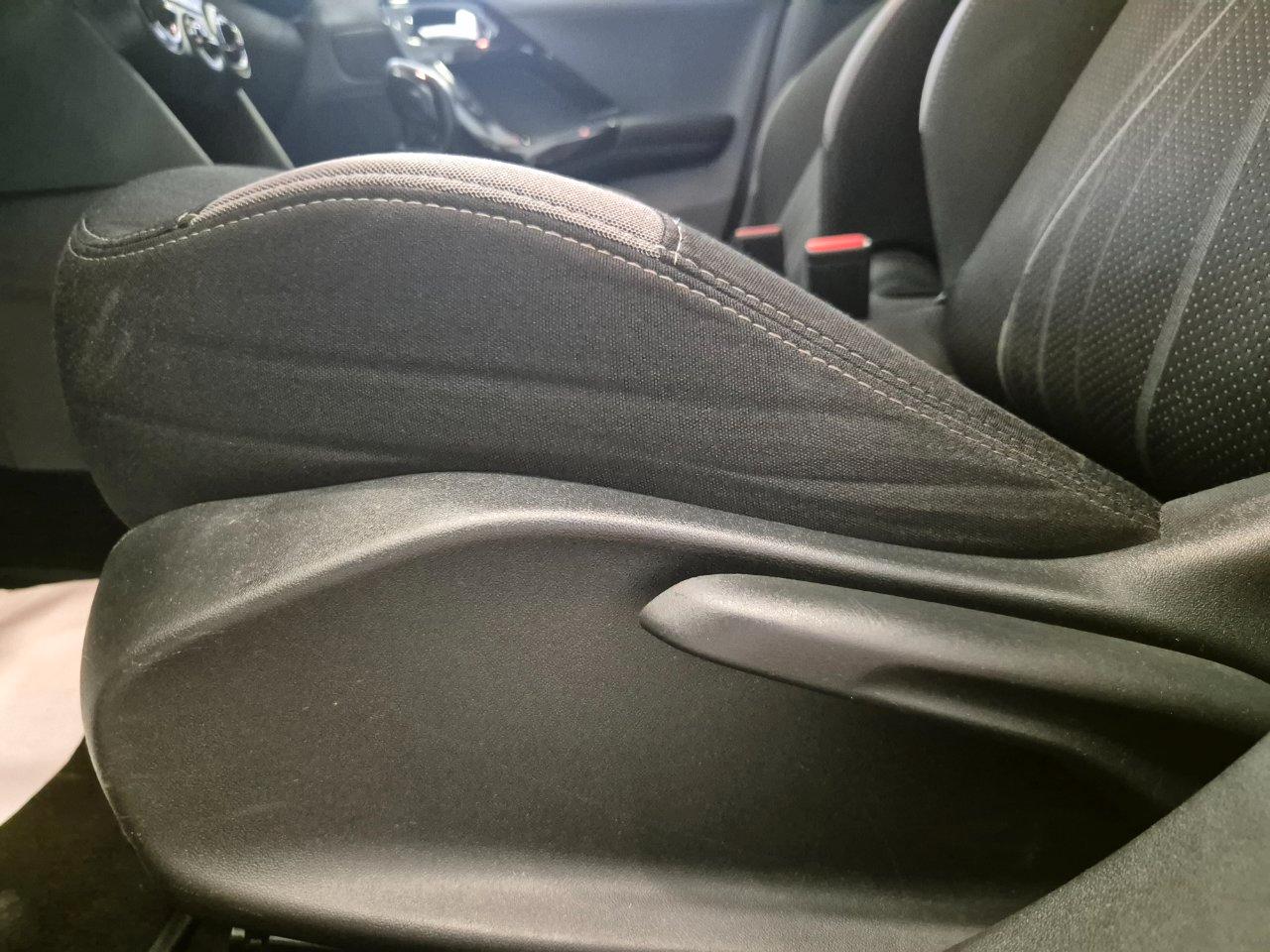 Peugeot 208 5p 1.2 puretech Active - NEOPATENTATI - Bluetooth - Clima