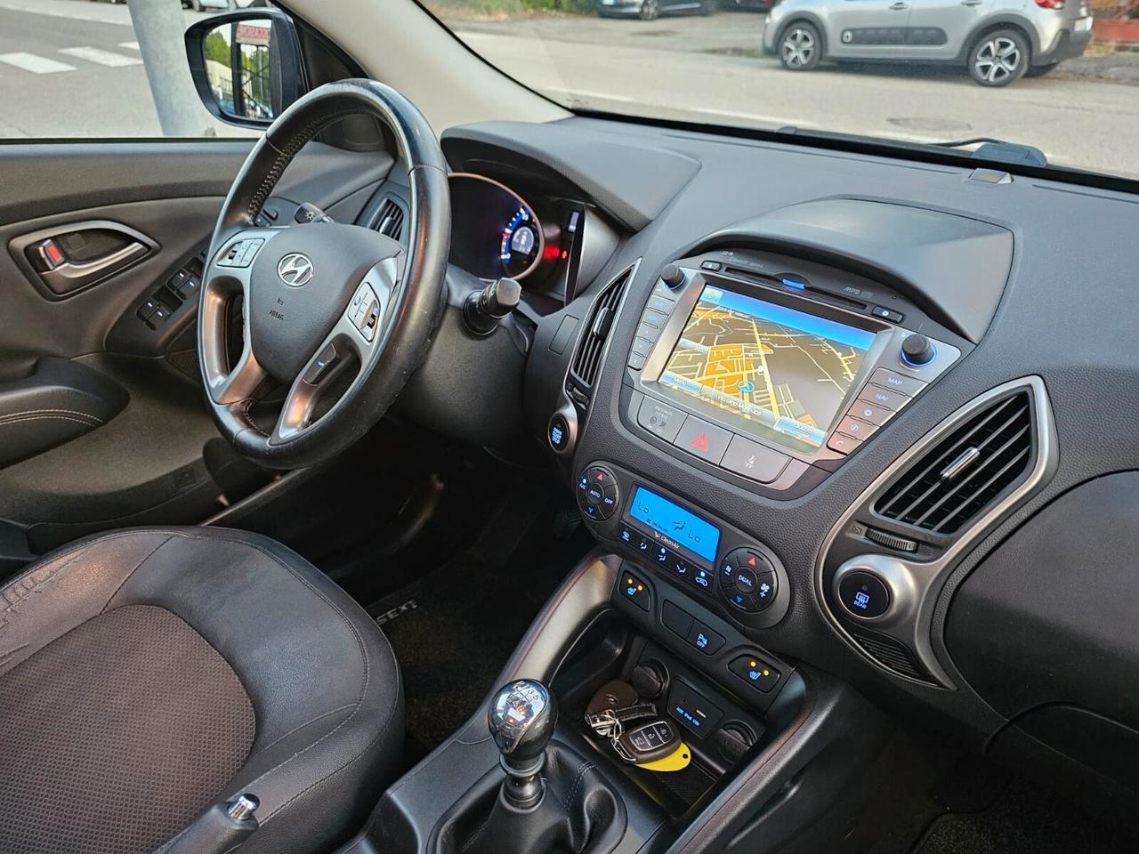 Hyundai iX35 1.7 CRDi 115cv Blue*Pelle*Navi*Tetto*Bi-Xeno*Unipro*