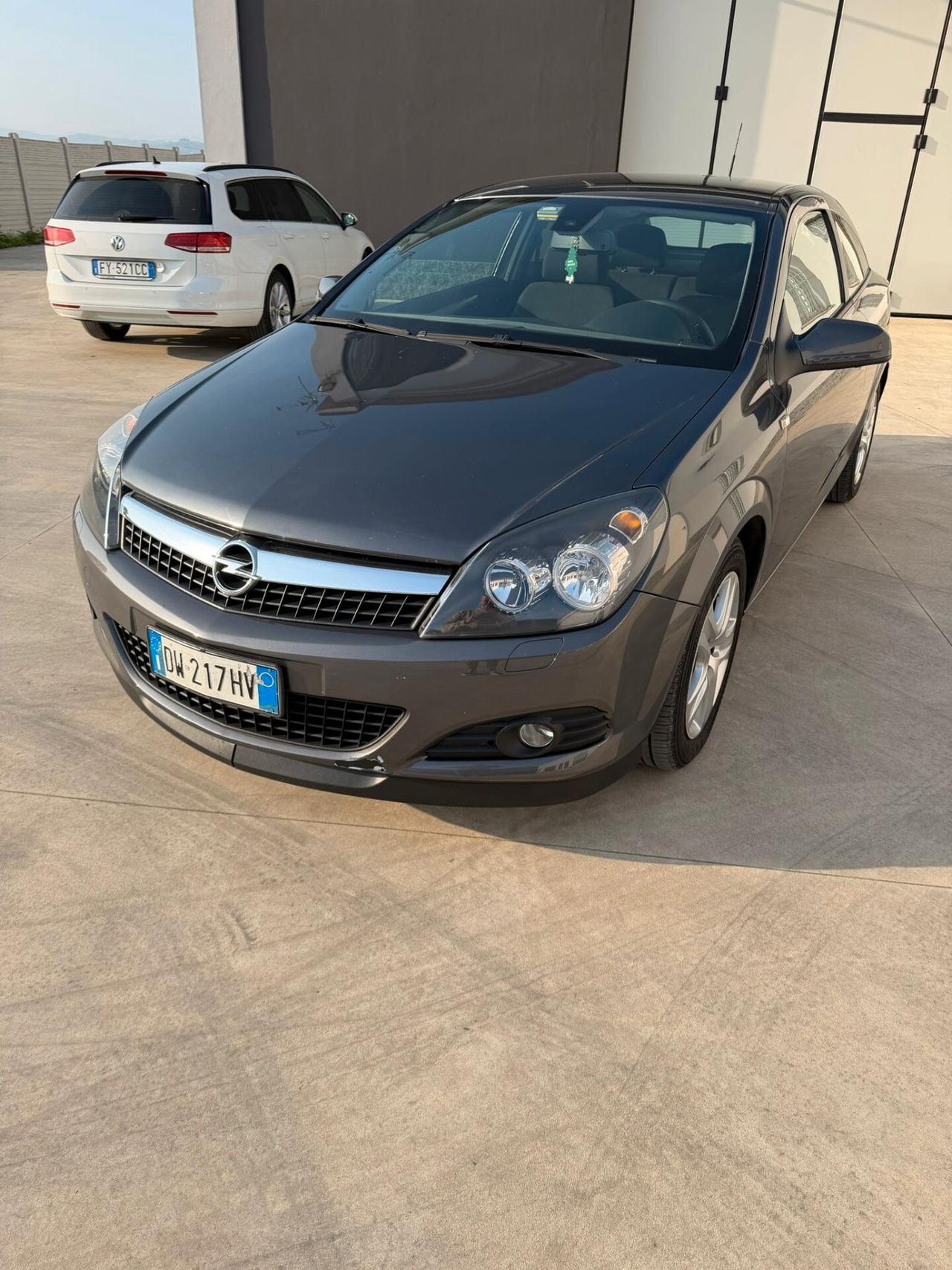 Opel Astra GTC 1.7 CDTI 110CV ecoFLEX 3 porte Enjoy