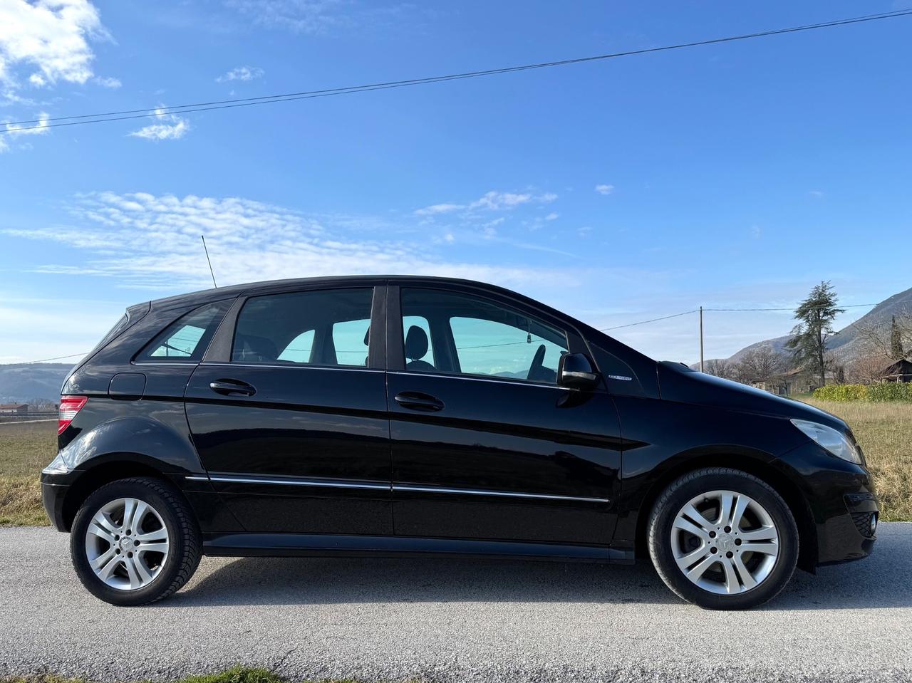 Mercedes-benz B 180 B 180 NGT BlueEFFICIENCY Premium