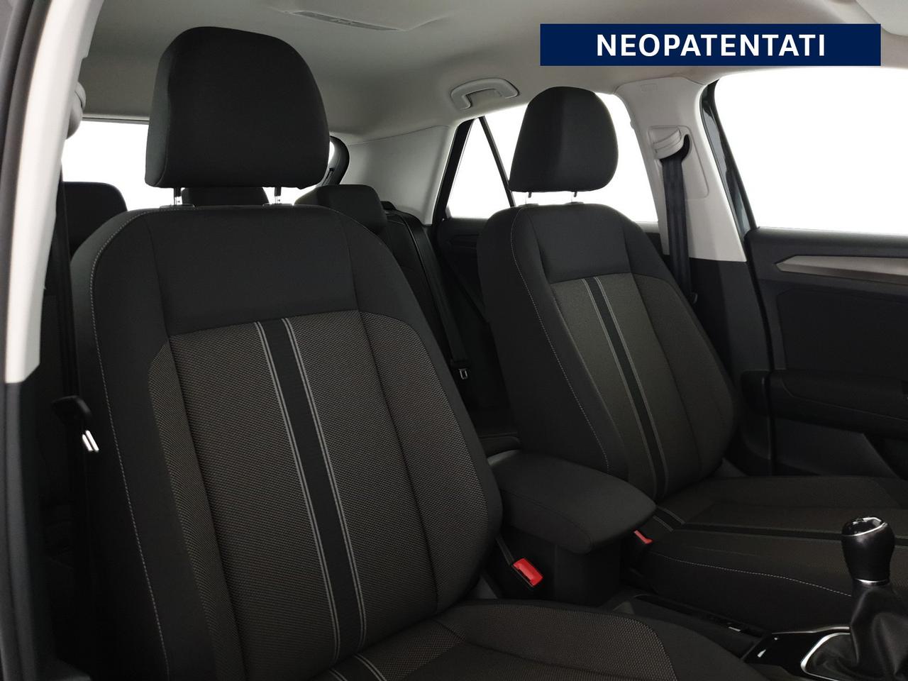 Volkswagen T-Roc 1.0 tsi business 110cv