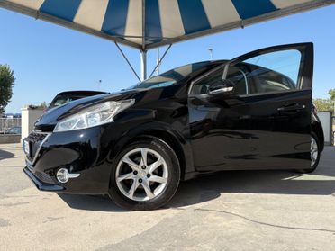 Peugeot 208 1.4 HDi 68 CV 5 porte