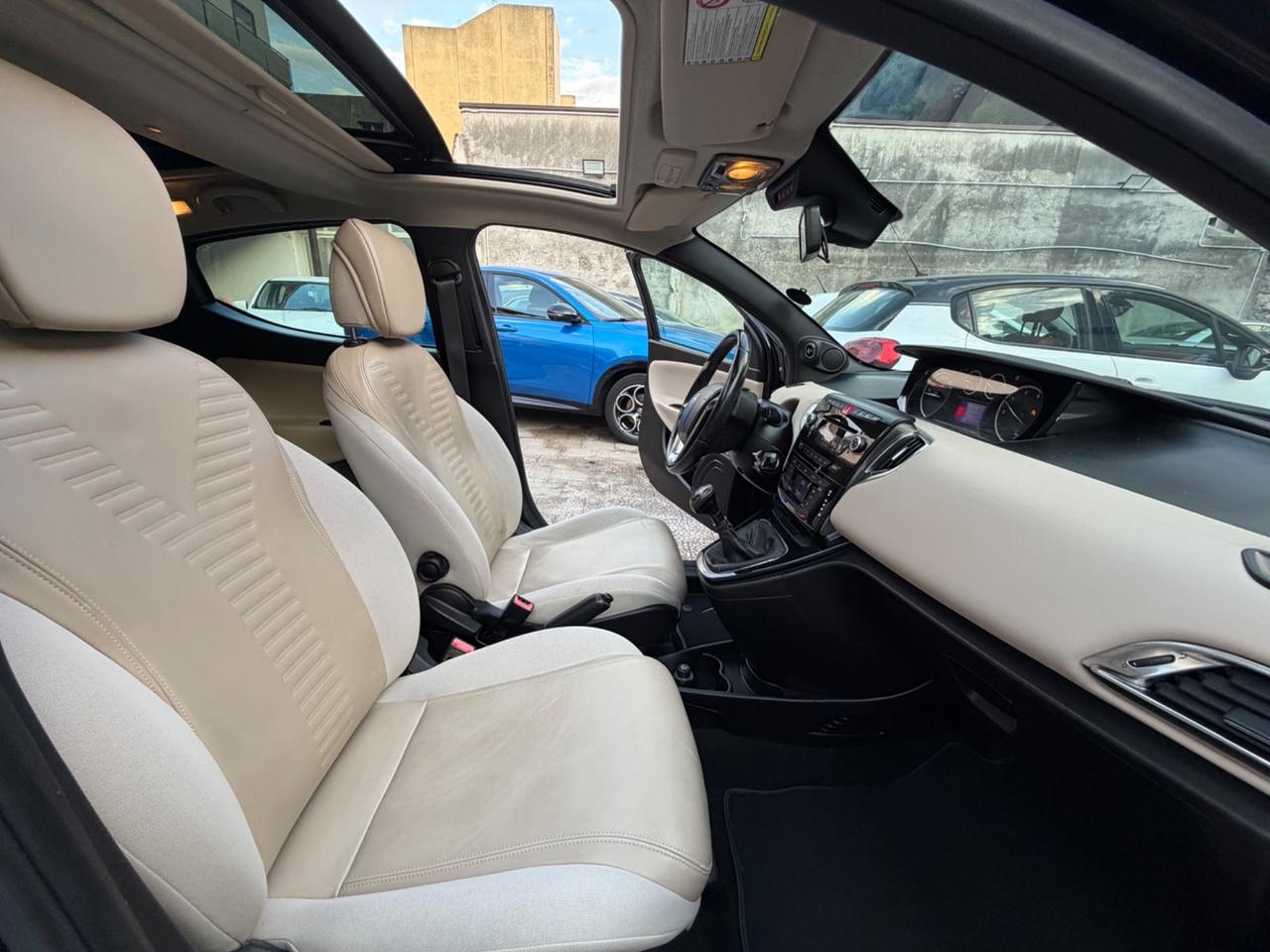 Lancia Ypsilon 1.3 MJT 16V 95 CV 5 porte S&S Platinum