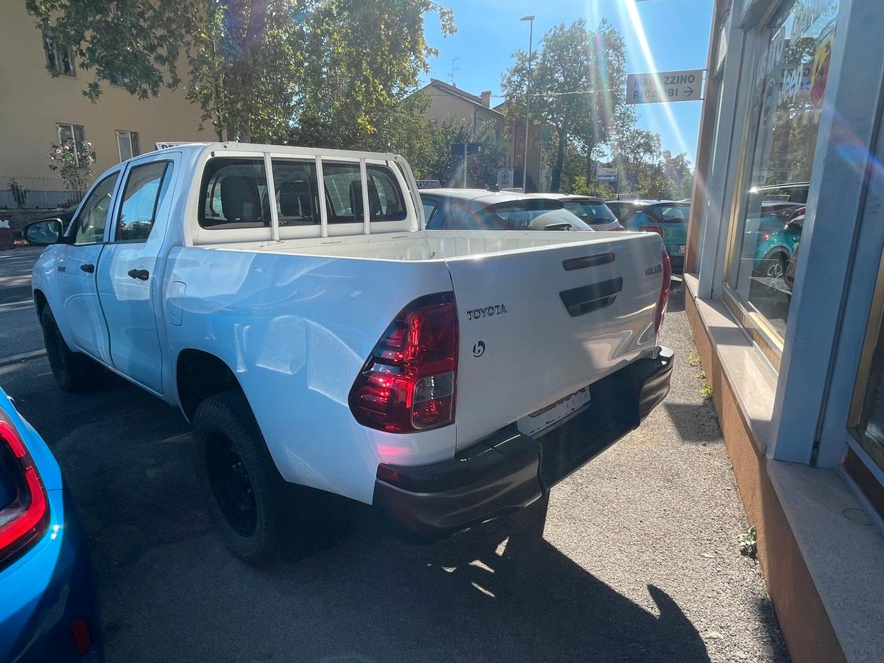 Toyota Hilux 2.4 D-4D 4WD 4 porte Double Cab Comfort