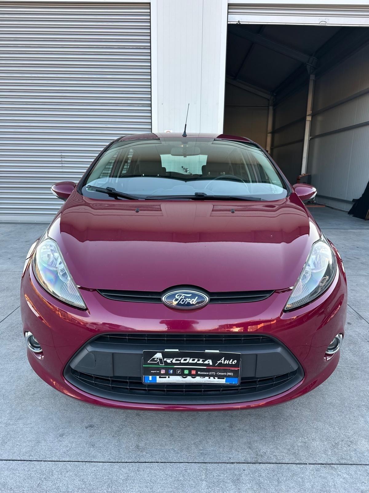 Ford Fiesta 1.4 TDCi 70CV 5 porte Titanium