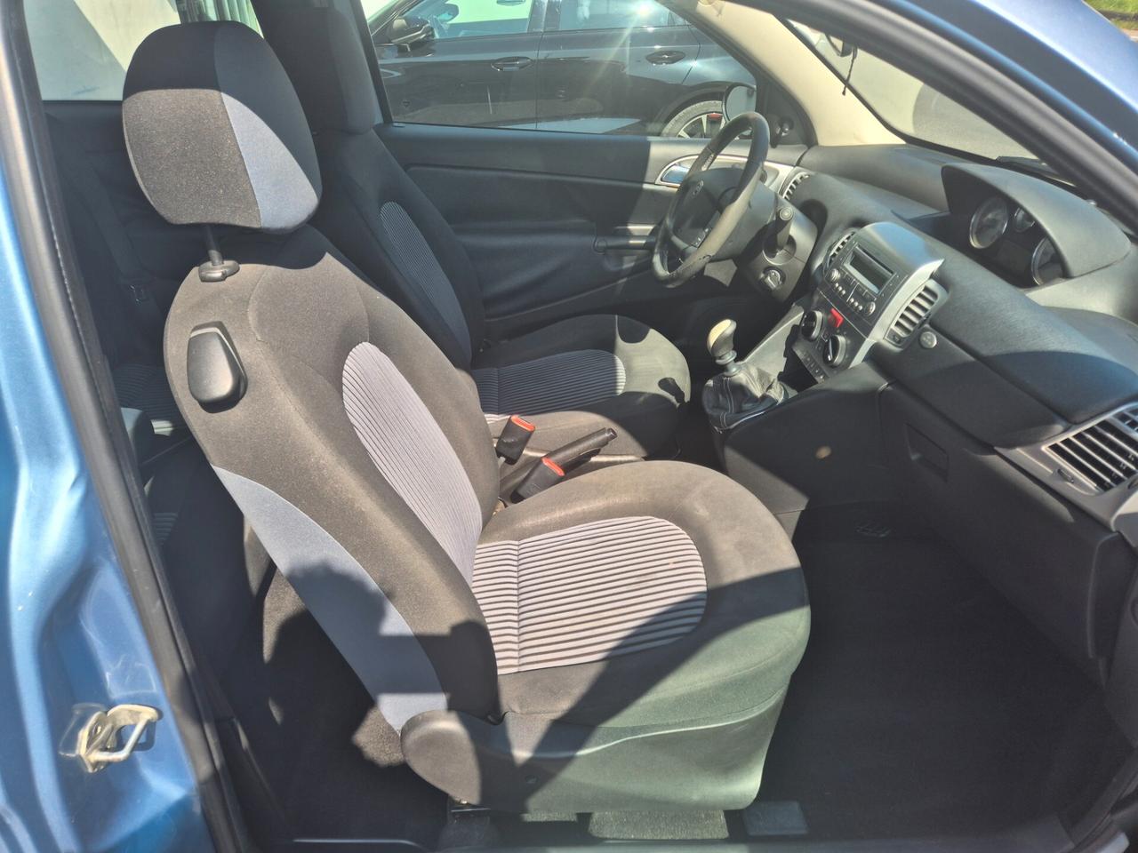 Lancia Ypsilon 1.2 Oro SOLO 99000KM