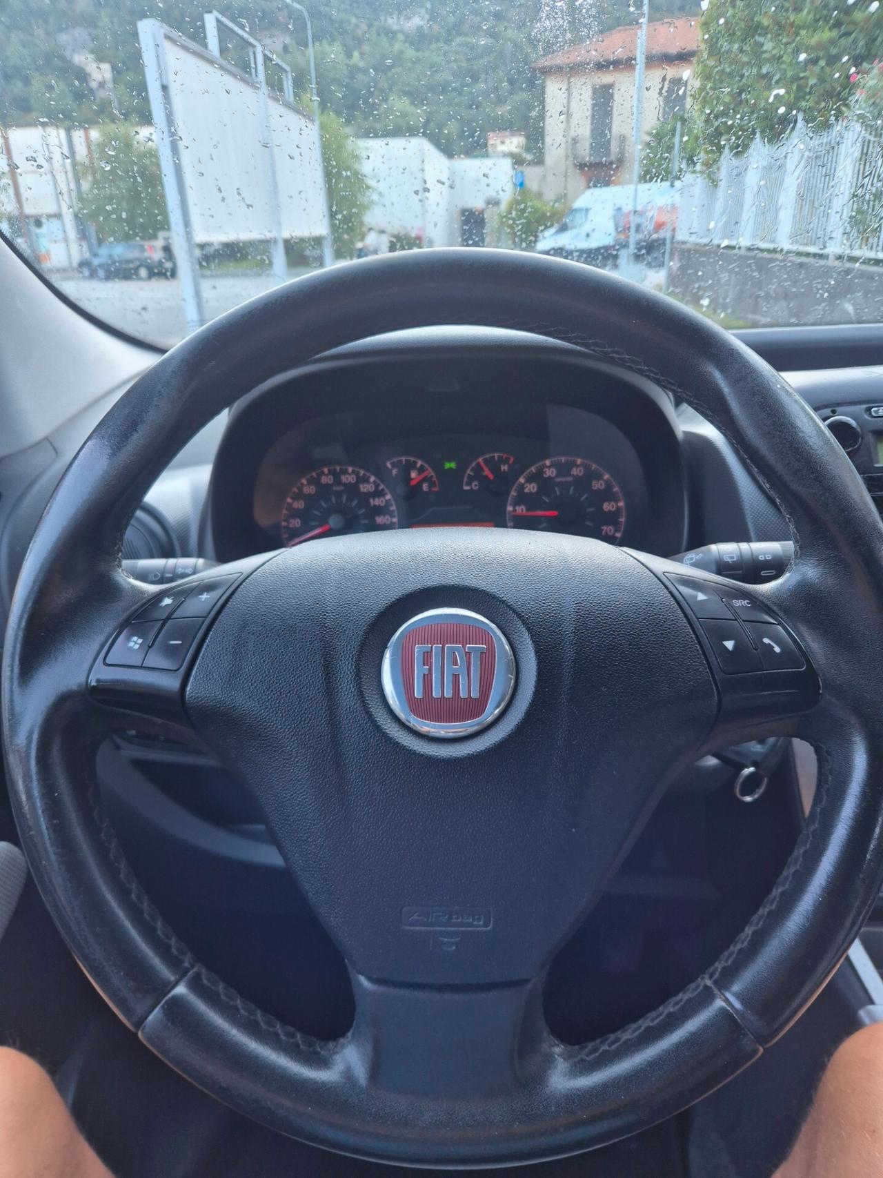 Fiat Qubo 1.3 MJT 75 CV Trekking