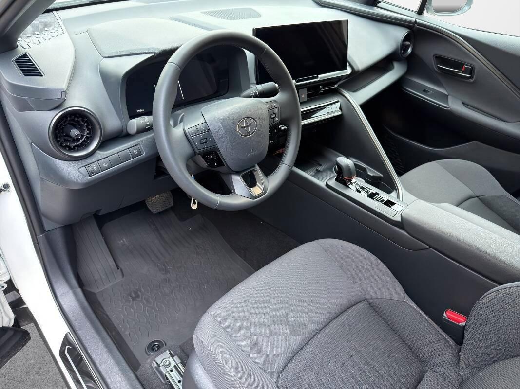 Toyota C-HR 1.8 hev Trend fwd e-cvt