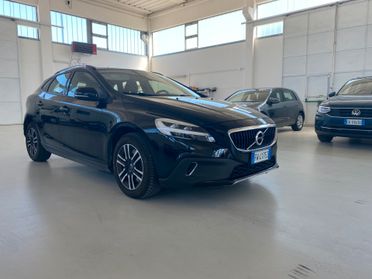 Volvo V40 Cross Country D2 Business Plus