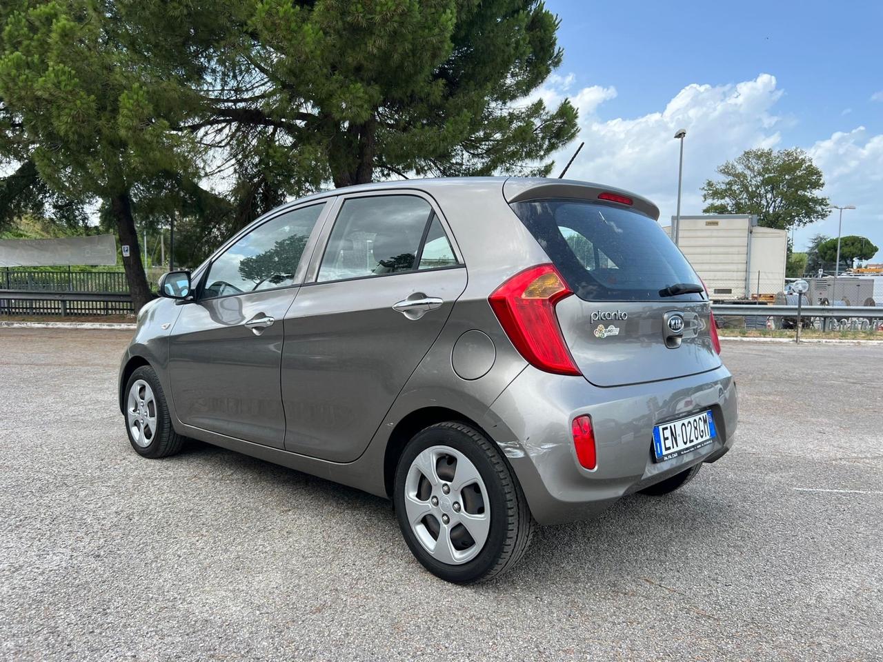 Kia Picanto 1.0 12V 5 porte Style NEOPATENTATI