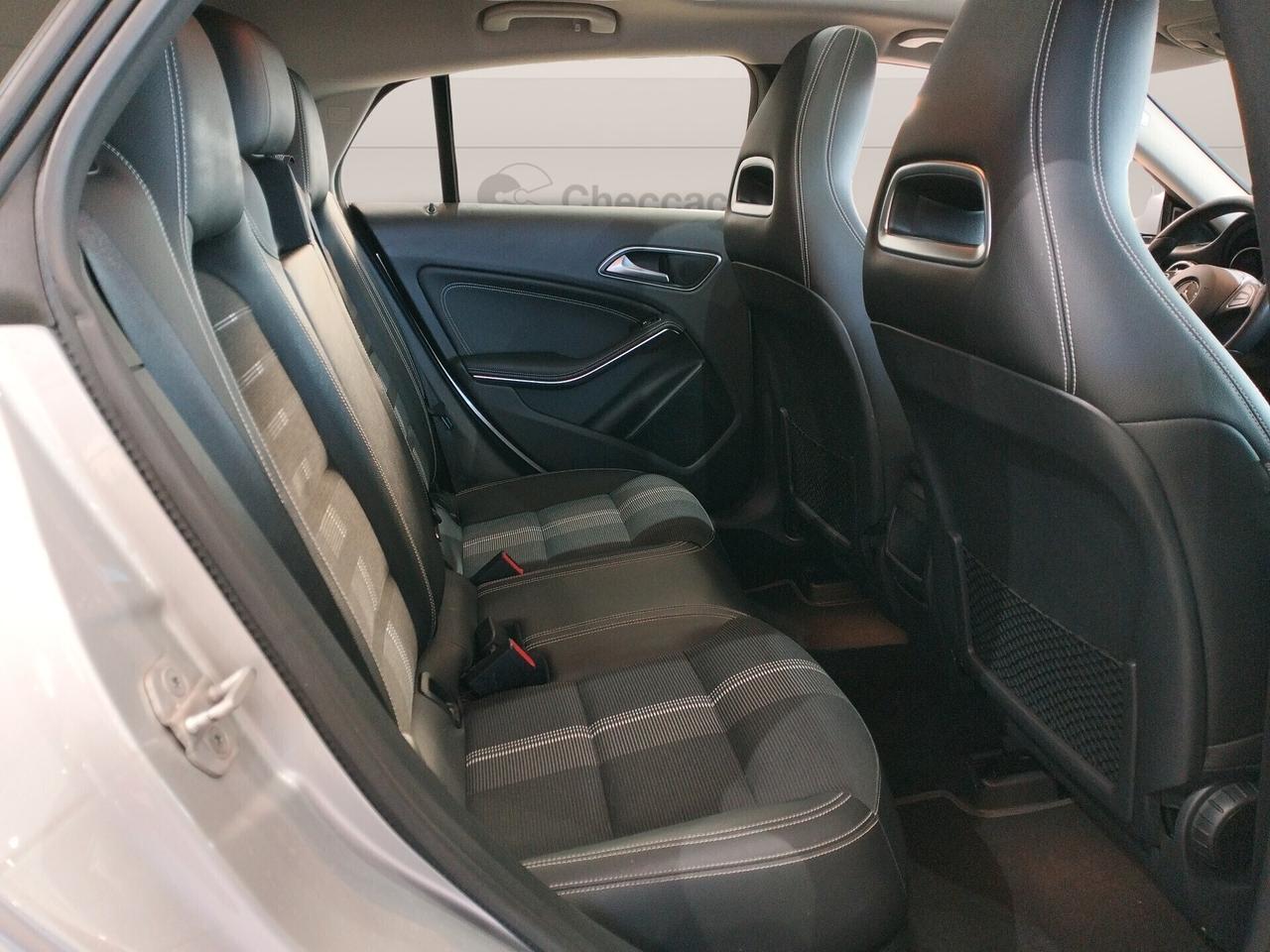 Mercedes-Benz CLA 180 Shooting Brake d Sport Activity edition auto