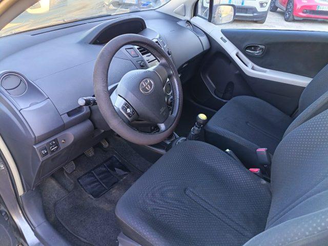 TOYOTA Yaris 1.3 5 porte Sol