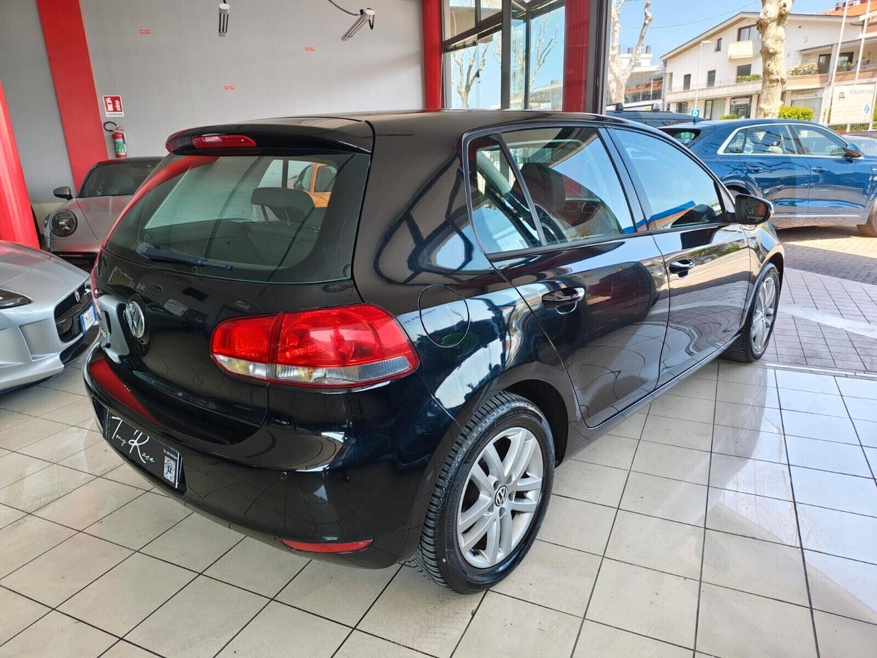 Volkswagen Golf 1.4 5 PORTE METANO