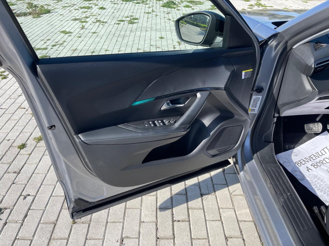 Peugeot 2008 BlueHDi 130 S&S EAT8 Allure