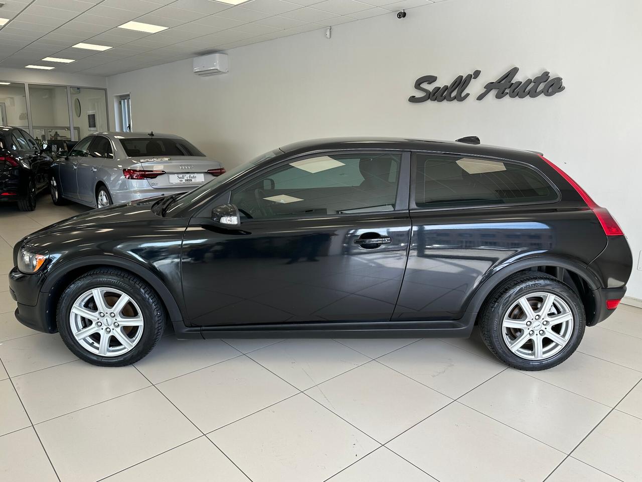 Volvo C30 2.0 D Kinetic 136 CV - 2008