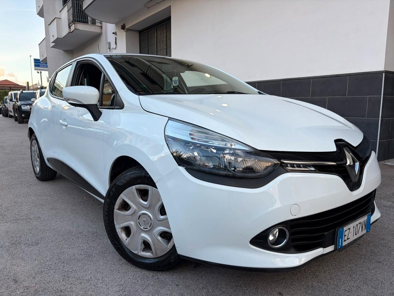 Renault Clio 1.2 75CV GPL 5P COSTUME NATIONAL