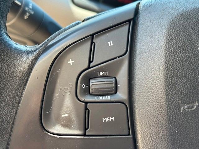 Citroen C4 Cactus BlueHDi 100 Shine Navi+Retrocamera