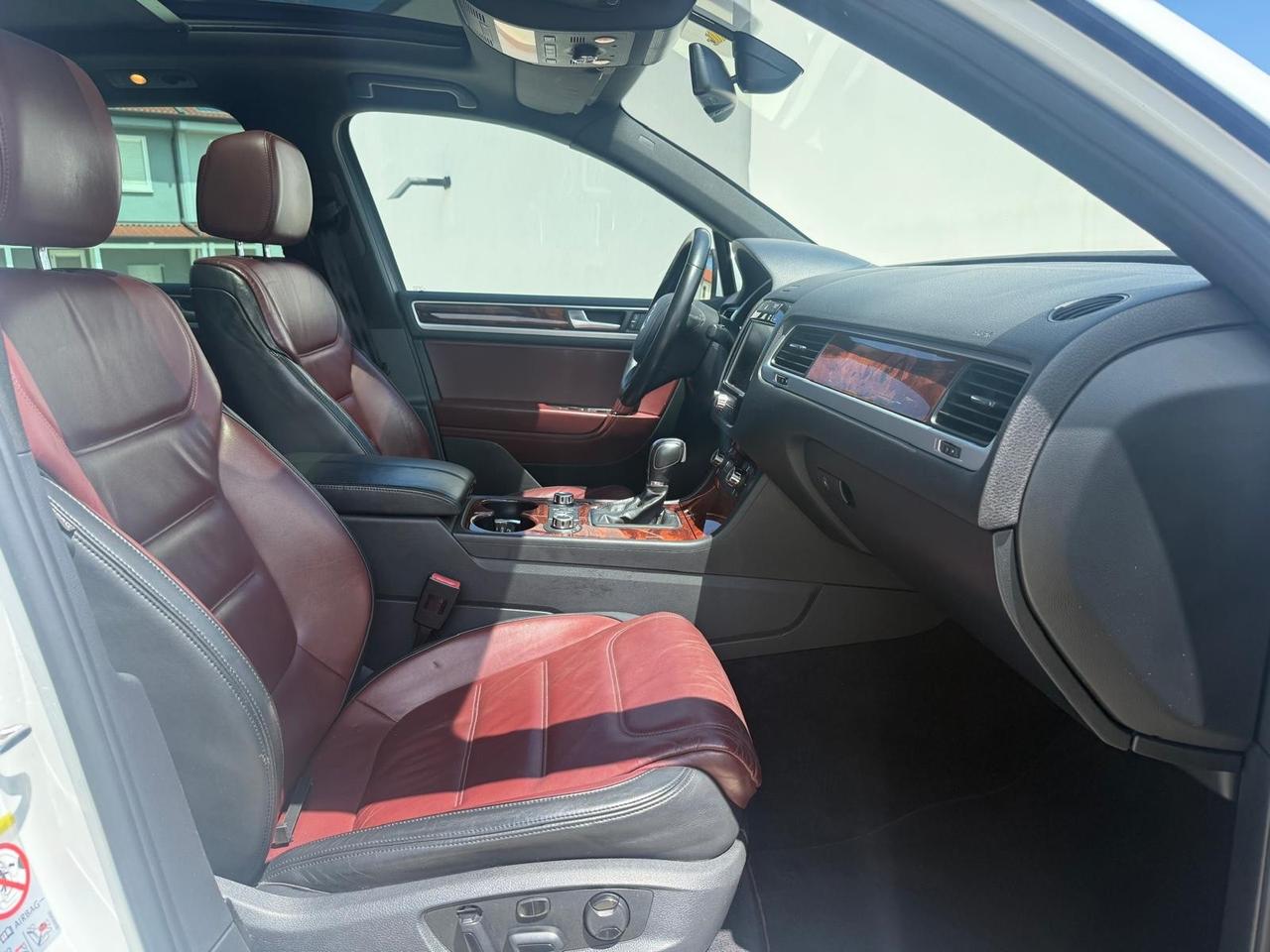 Volkswagen Touareg 3.0 TDI 245 cv EXECUTIVE