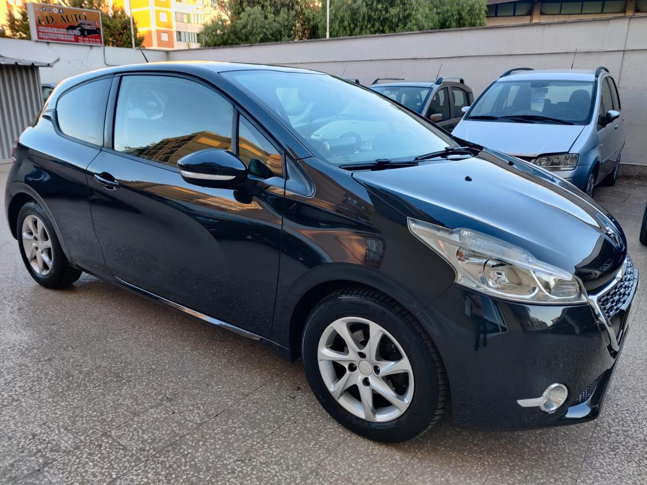 Peugeot 208 1.4 HDi