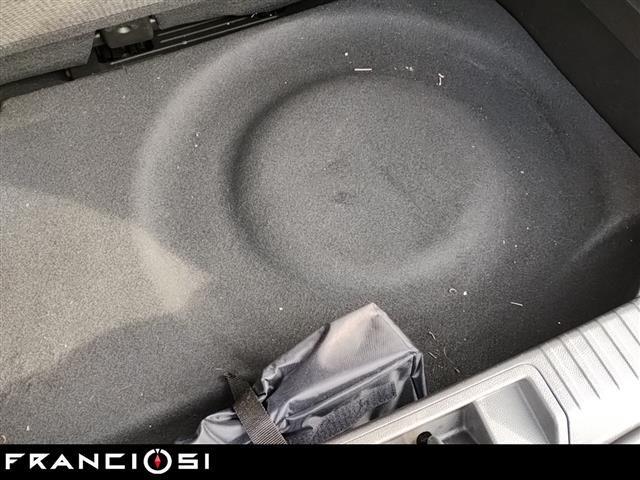 RENAULT Captur 1.6 E-TECH Hybrid Intens Auto